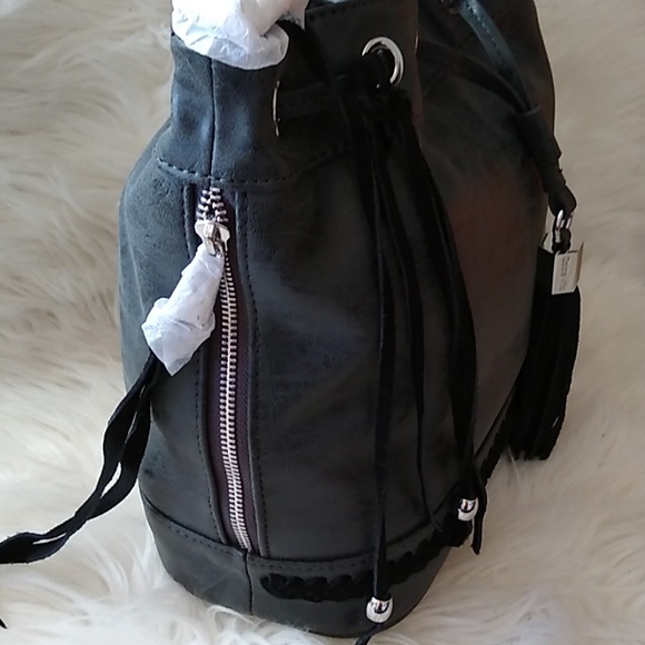 🆕Dolce Vita Bucket handbag💗 - Picture 4 of 7